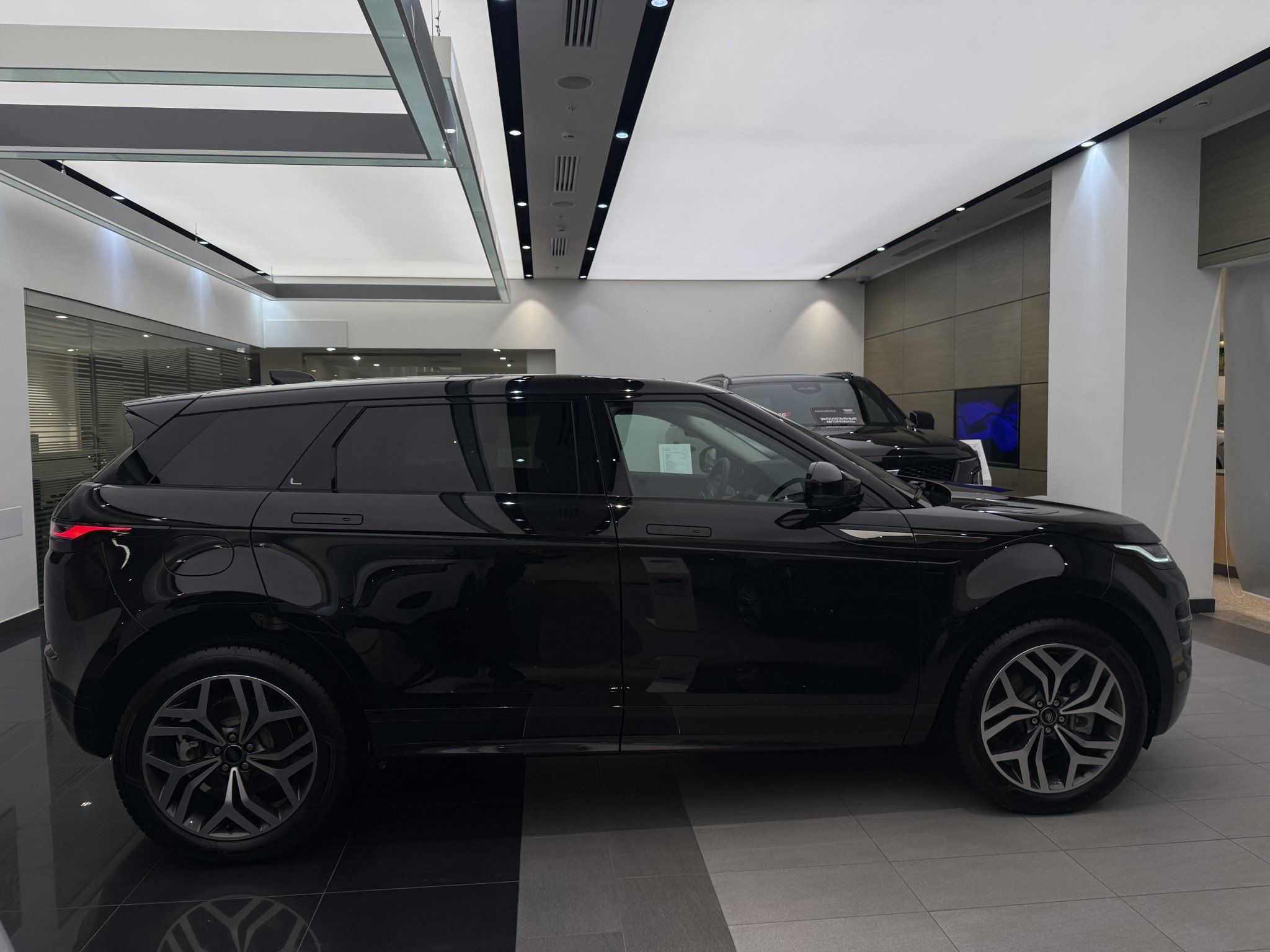 Range Rover Evoque 2.0 I4 249 PS 4WD Driving Light Glory